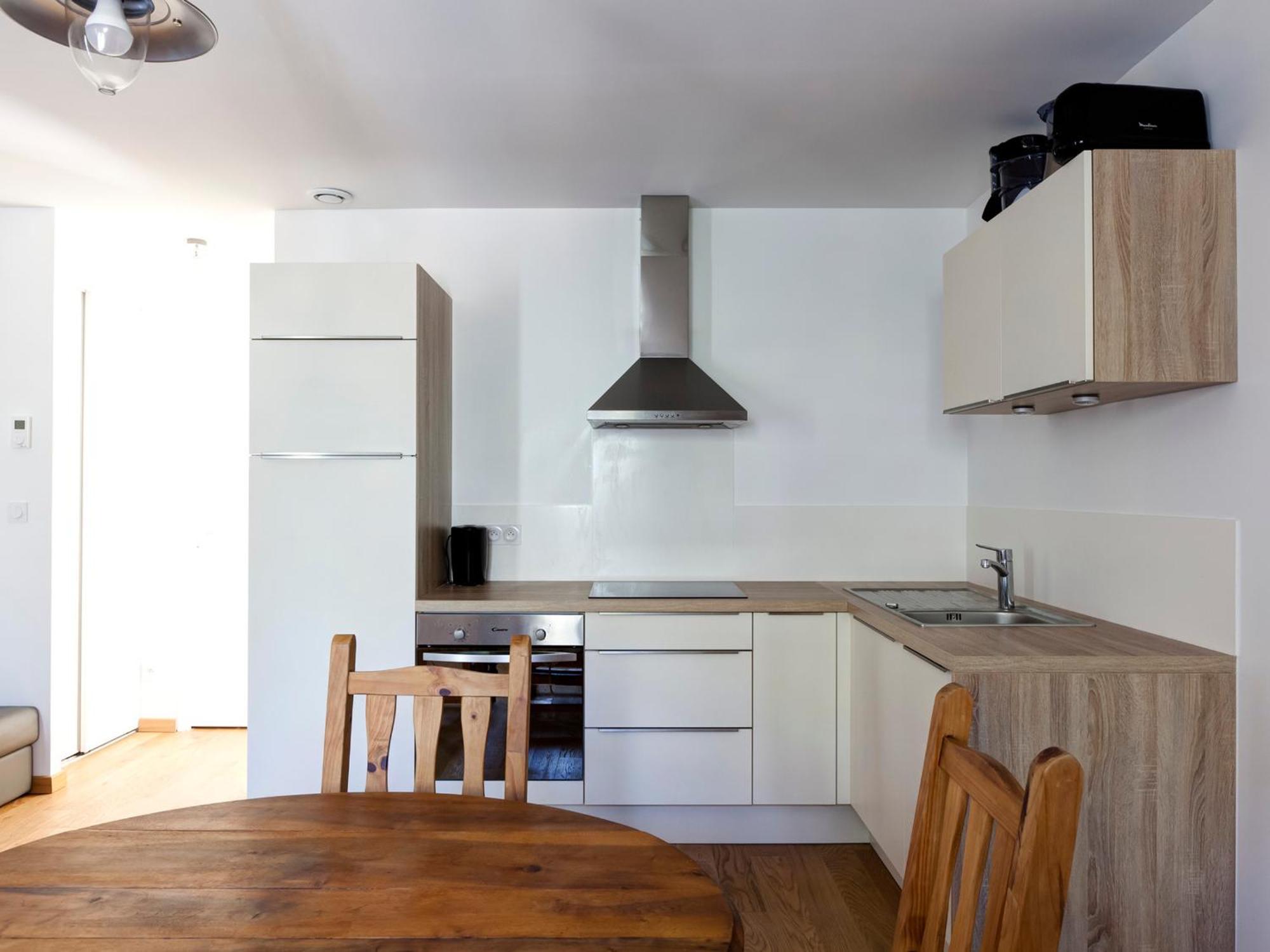 Appartement Neuf 2* Au Centre De Brides Avec Terrasse, Proche Telecabines Et Commerces - Fr-1-512-41 מראה חיצוני תמונה